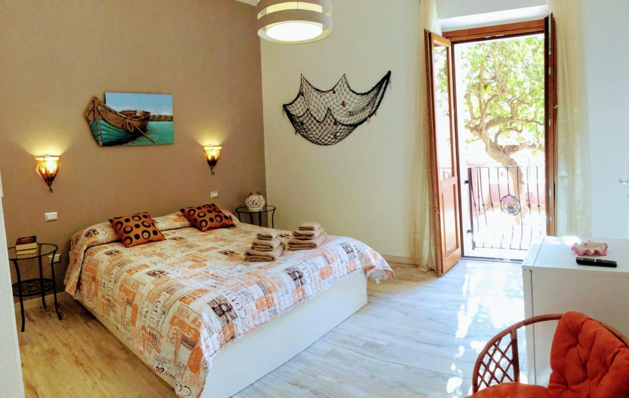 Bed and Breakfast La Perla Del Sud à Teulada Extérieur photo